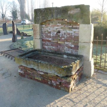 Fontaine En Pierre Bassin En Pierre Fontaine Ancienne Bca Materiaux