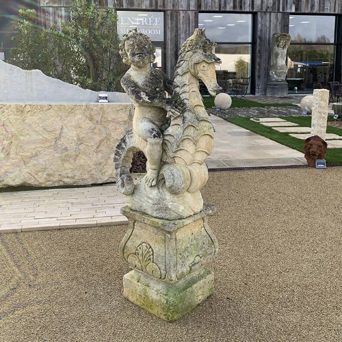 Statue de jardin pour créer une atmosphère